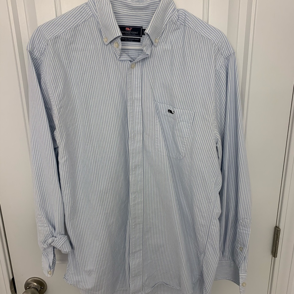 Vineyard Vines Button down shirt